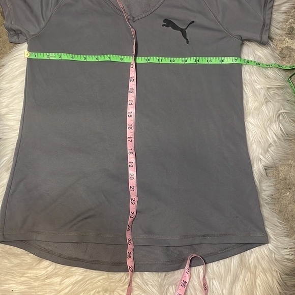 PUMA Gray Lightweight Workout‎ Shirt - Picture 6 of 7